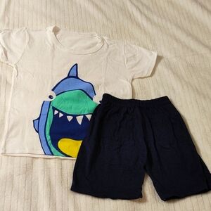 Shark white and blue little boys set 110/4T NWOT